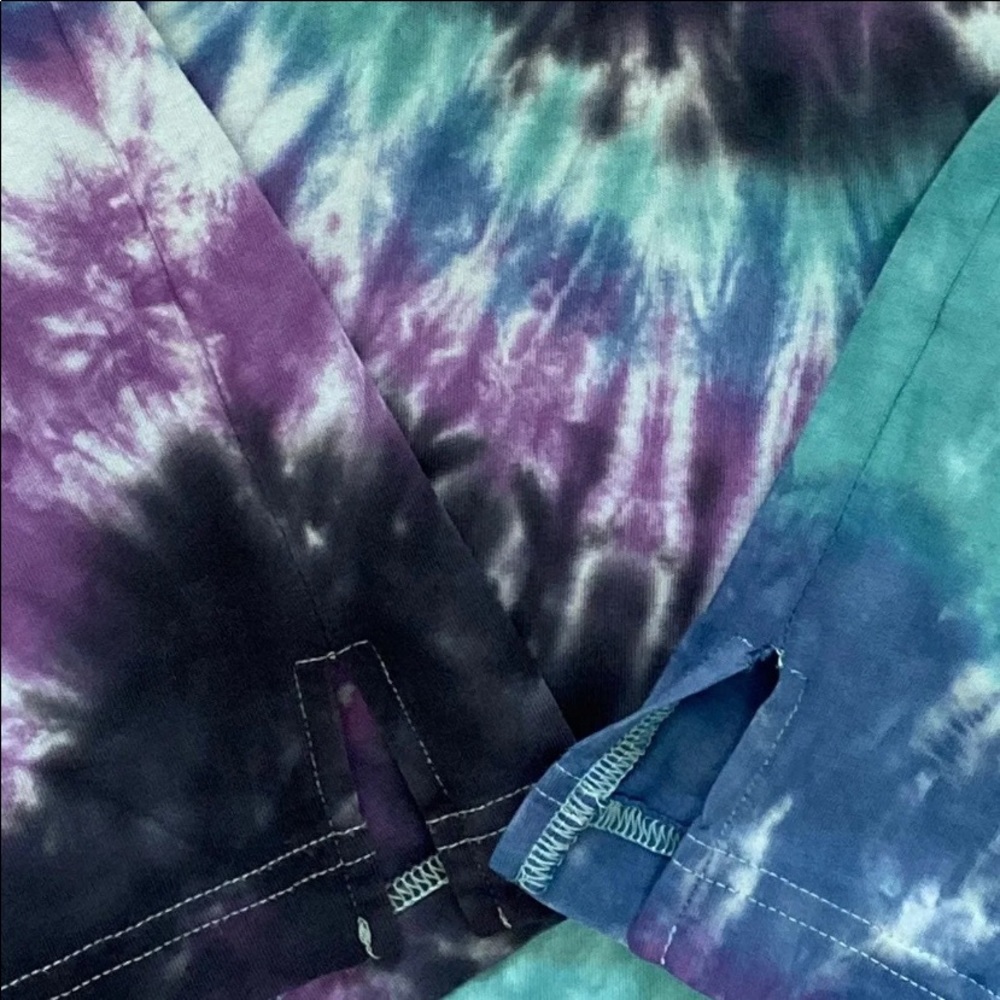 🍄VS PINK Unique Custom Tie Dye Campus Tee - Picture 10 of 10